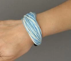 Bracelet De Liens En Coton Ciré Bleus Et Blancs