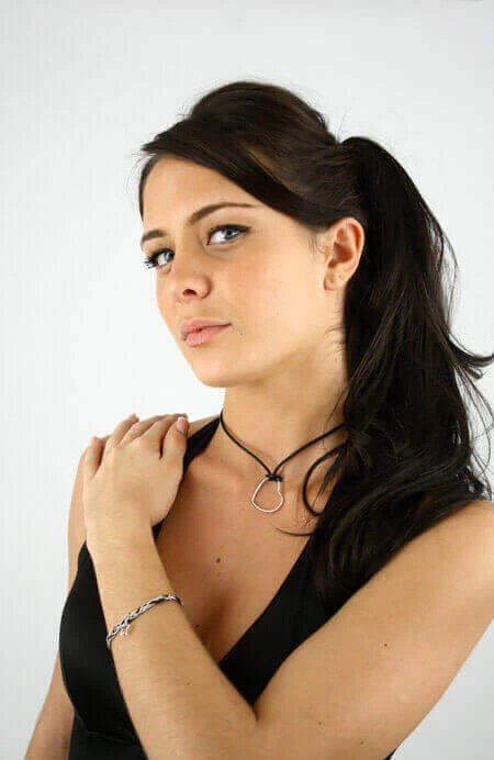 Collier Cuir Avec Coeur Argent Et Strass Incrustés Brenda – Image 7